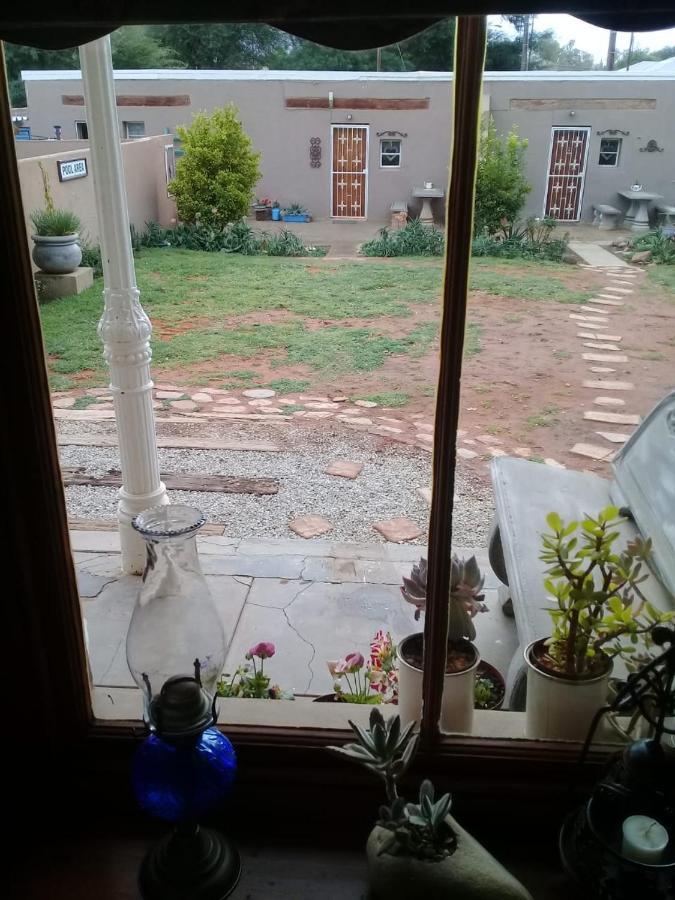 Carmel Villa B&B Or Self-Catering Calvinia Εξωτερικό φωτογραφία