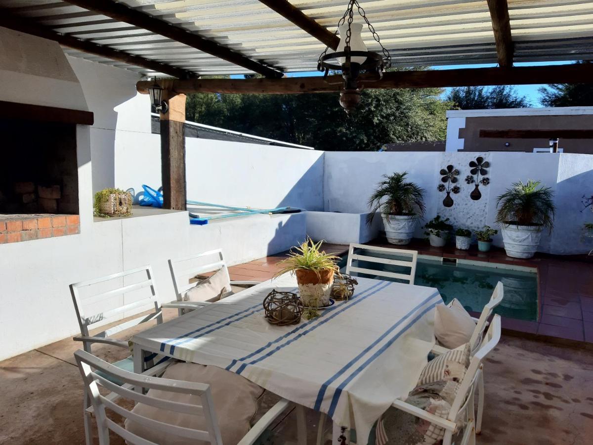 Carmel Villa B&B Or Self-Catering Calvinia Εξωτερικό φωτογραφία
