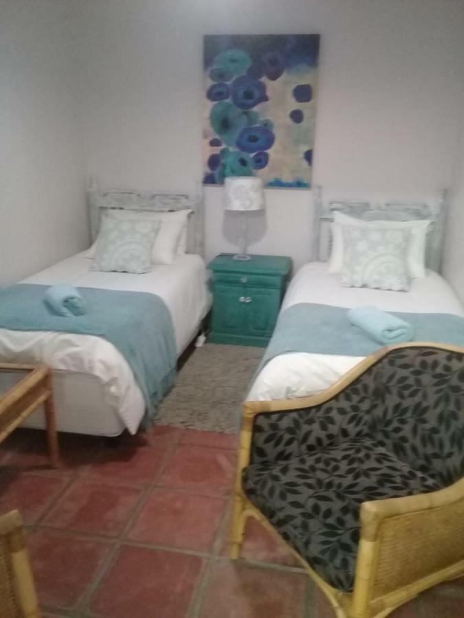 Carmel Villa B&B Or Self-Catering Calvinia Εξωτερικό φωτογραφία